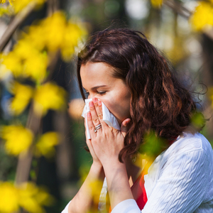 allergy woman 