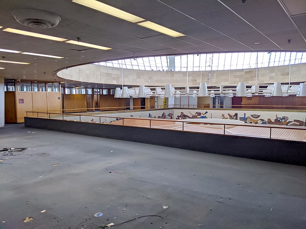 Photo of construction in the Mezzanine of NLM, Building 38
