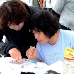 Dr. Hyun Jeong Lim and Dr. Judy Yaqin Li investigate oyster filtration and feeding physiology at Milford Lab.