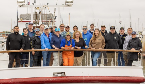 Community of fishing partners, scientits, and managers. Photo credit: Mark Kalez