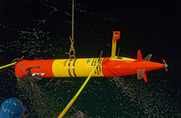 Long-range autonomous underwater vehicle