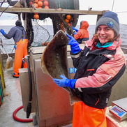 750x750-2024-observer-leah-jones-holding-atlantic-halibut-nefsc