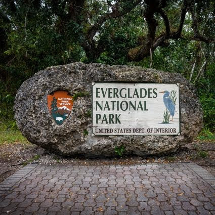 Giant rock with afixed logos for National Park Service, and Everlades National Park, Dept of Interior