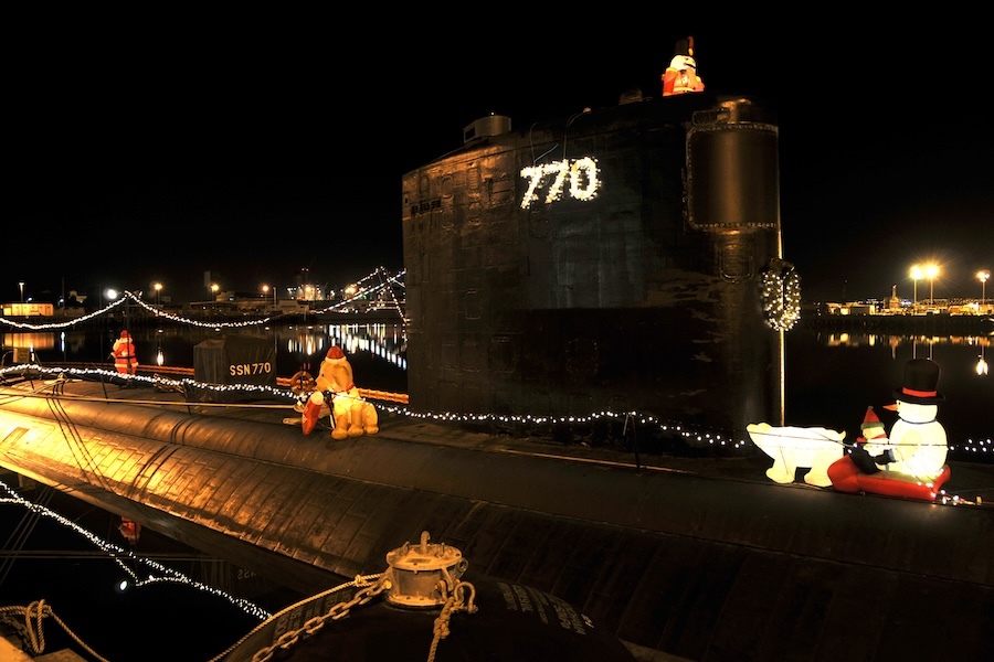 submarine decorated for christmas