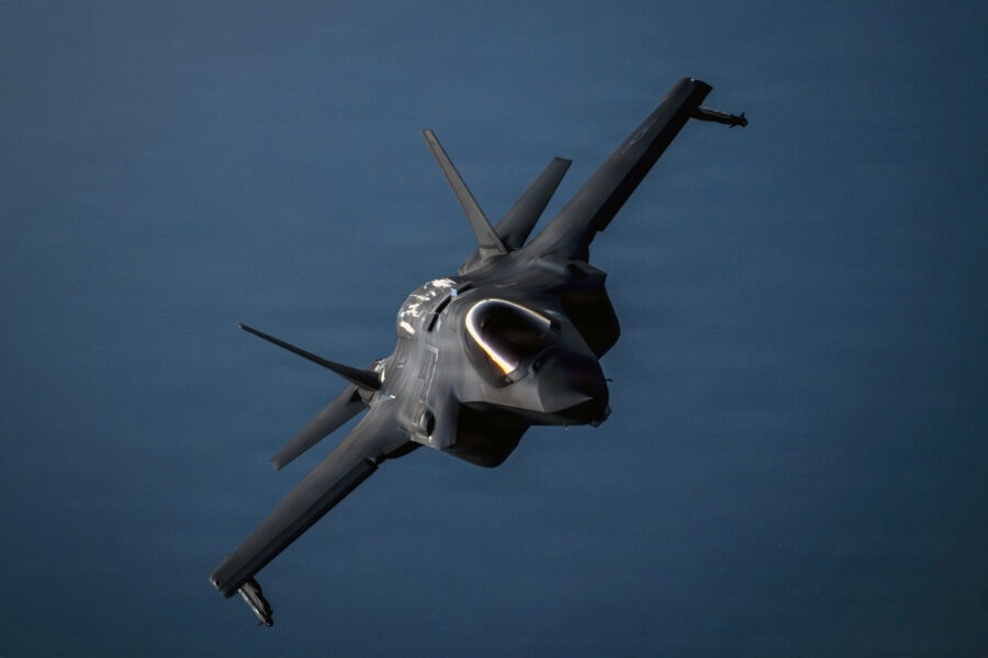 F-35-CENTCOM-AOR-900x600
