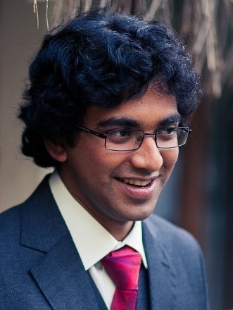 Vijayaraghavan Headshot
