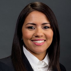 Picture of Darielys Cordero, a young Latina woman with long brown hair. 