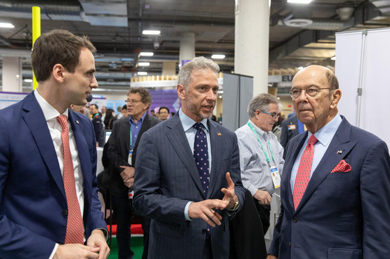 Secretary Ross, Director Iancu, and Chief Technology Officer Kratsios visit the government booth at CES