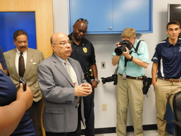 Willie at UNF with media