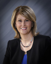 Photo of District Director Dr. Kelly Hunt
