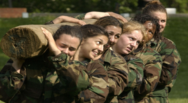 women in military uniforms