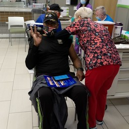 VETERAN receiving vaccine