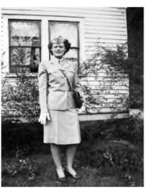 Winnifred "Winnie" Galbraith in uniform 1944