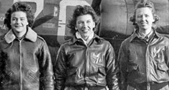 Women flight crew in World War II