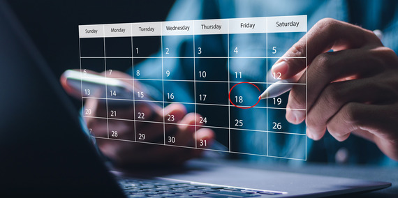 Highlight appointment reminders and meeting agenda on the calendar.