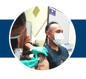 Veteran getting flu shot
