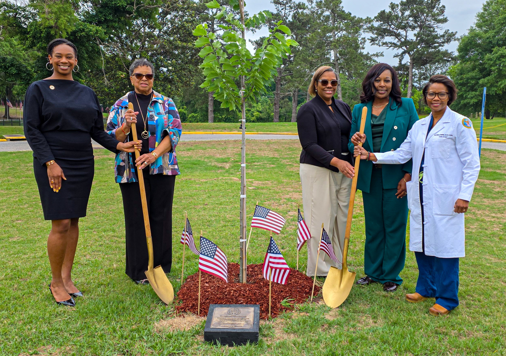 CAVHCS leaders and local officials stand beside the newly dedicated Liberty Tree.
