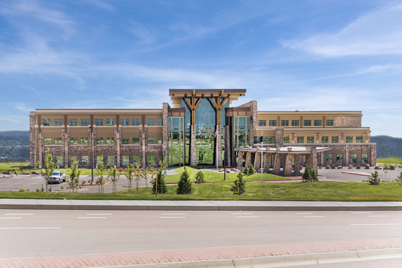 Lindstrom Clinic