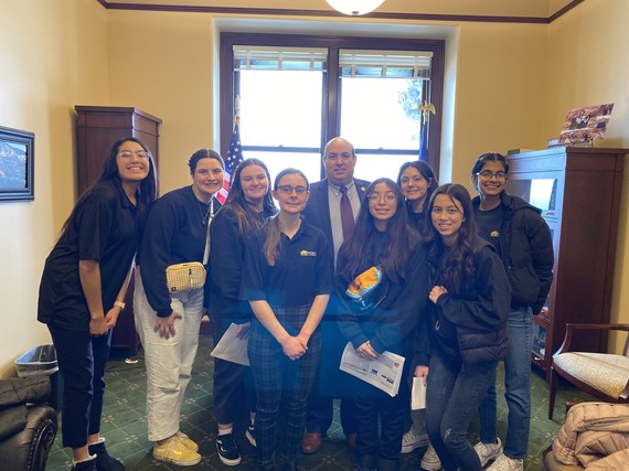 Rep. Brooks and Students from Washington County