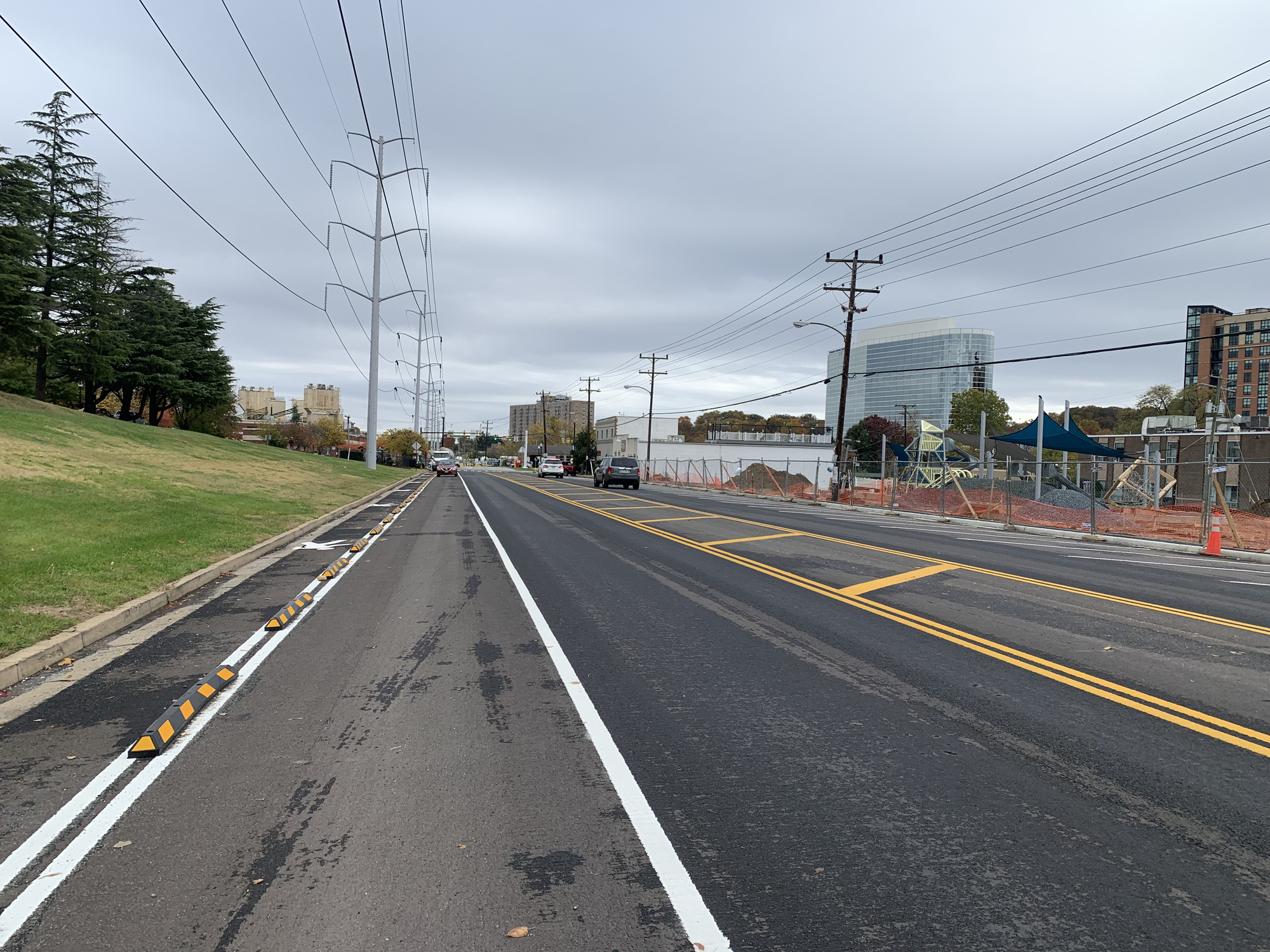 A reconfigured S. Four Mile Run Drive in Green Valley, looking northbound
