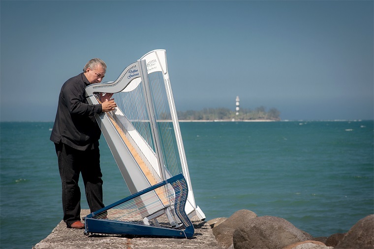 Los Quetzales Mexican Dance Ensemble with guest harpist Delfino Guerrero