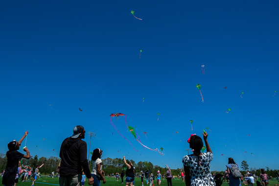 Chesterfield residents fly kites at River City Sportsplex during 2024 Kite Day event
