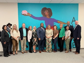 Suzanne Youngkin, the First Lady of Virginia touring the Recovery Academy