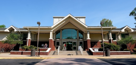 An exterior image of Chesterfield's Meadowdale Library