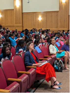 Superintendent Conway at Horizons with students