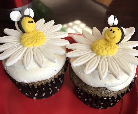 Bee Cupcake