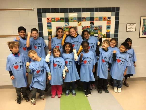 Students with Stenwood T-Shirts