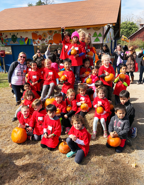 students at the pumpkin patch