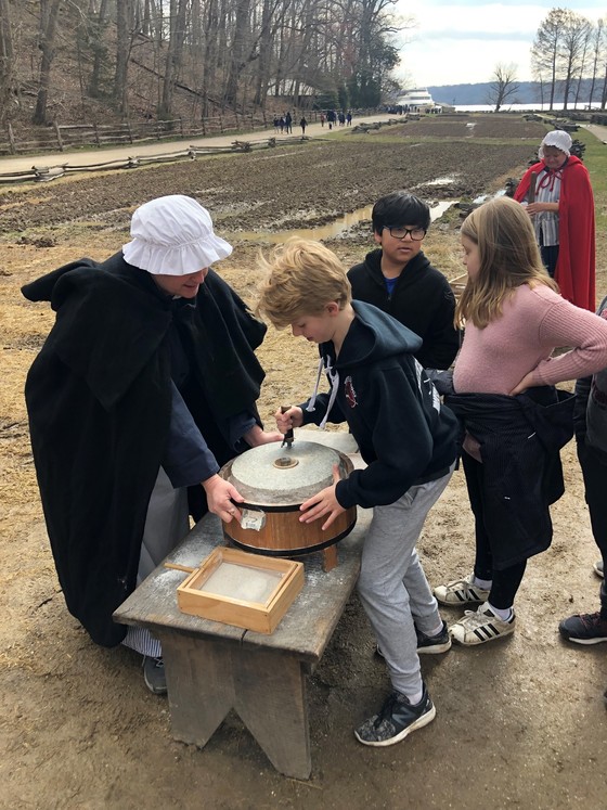 Photo of students at a Mt. Vernon field trip