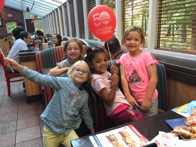 students at restaurant night