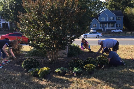 Volunteers at Beautification Day1