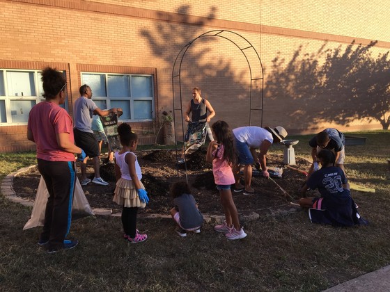 Volunteers at Beautification Day 5