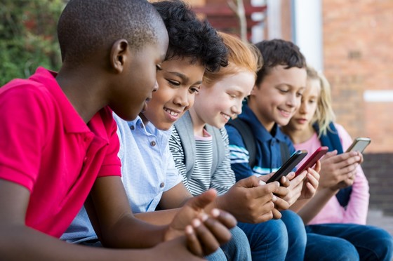 children smart phone