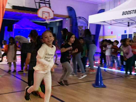 Student running in the Weyanoke Fun Run