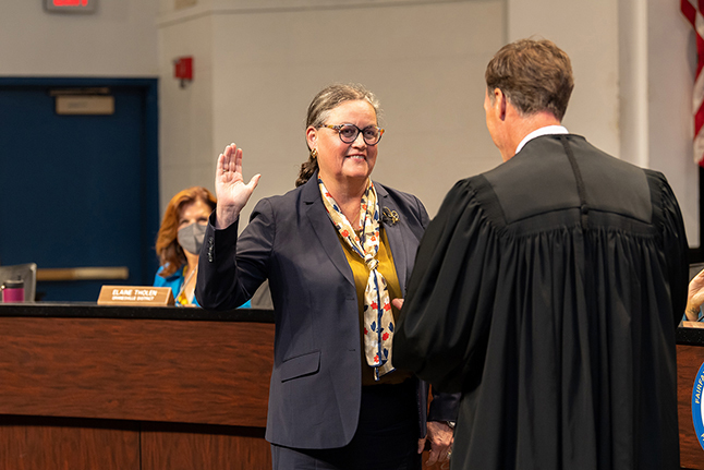 Dr. Michelle Reid is sworn in as Fairfax County Superintendent. 