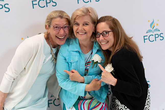 Teachers celebrate retirement