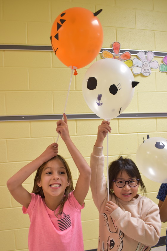 first grade thanksgiving balloon parade