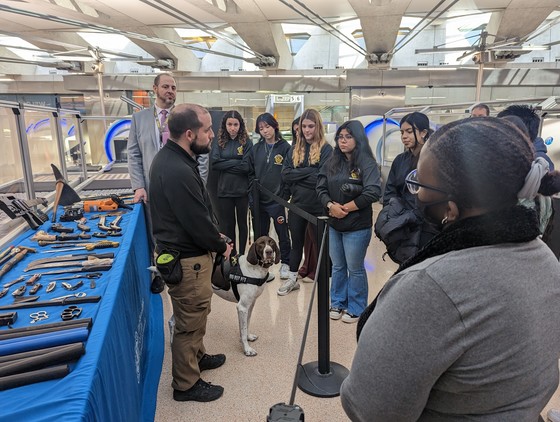 Students visit the TSA at Dulles Airport