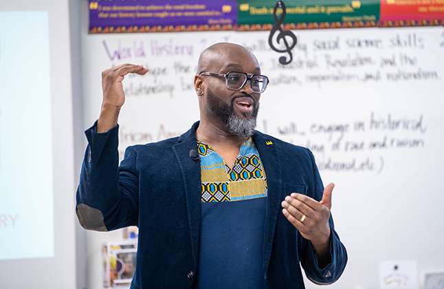 Sean Miller teaches lunch lesson