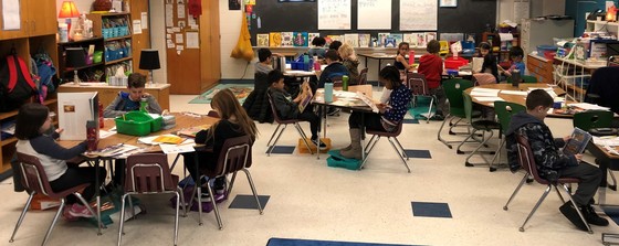 2nd grade students reading