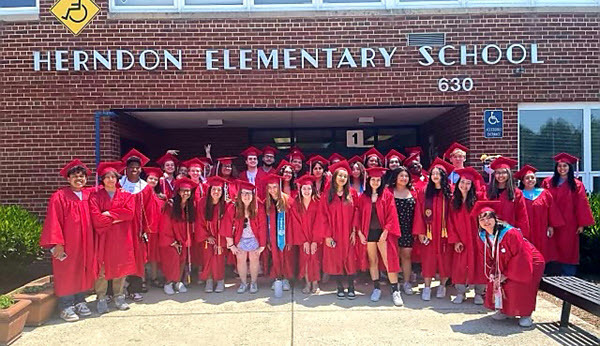 HHS class of 2023 grads