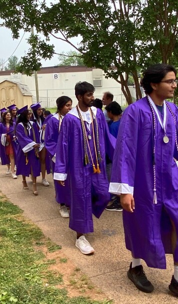 Chantilly Grad walk