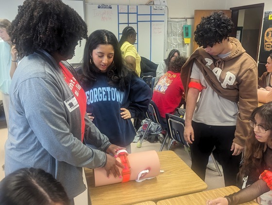 Criminal Justice students become Stop The Bleed trained