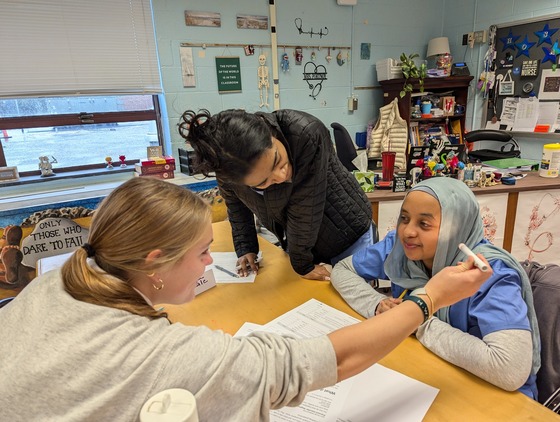 Students learn pupils reactivity to light