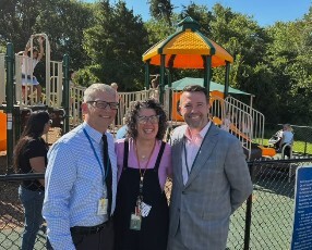 Fort Hunt ES Playground Opening Picture