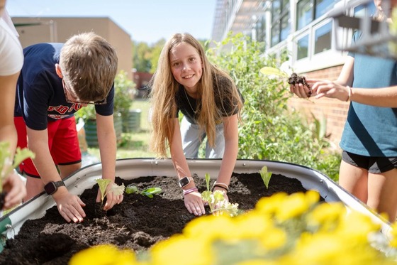 students gardening